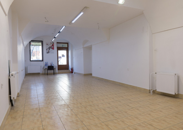 Obchodné priestory (60 m2) námestie Sp. Nová Ves