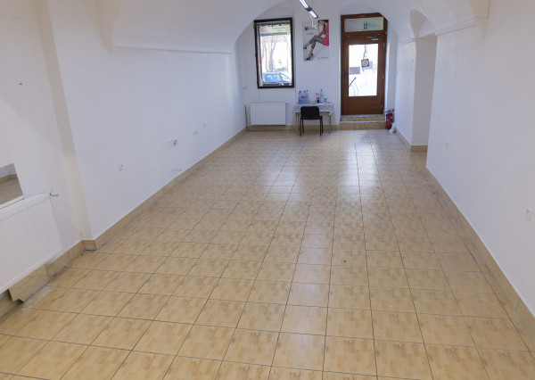 Obchodné priestory (60 m2) námestie Sp. Nová Ves