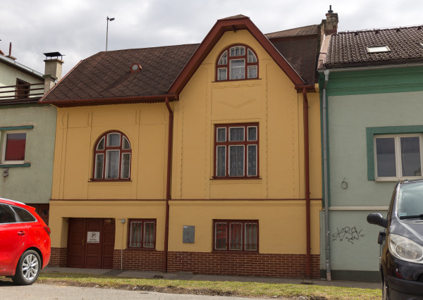 Multifunkčný rodinný dom blízko centra Sp. Nová Ves