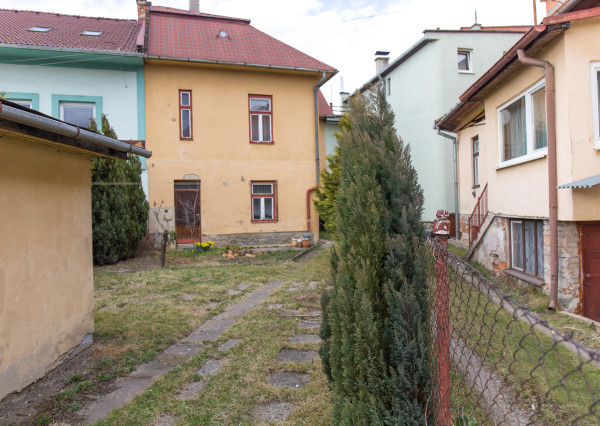 Multifunkčný rodinný dom blízko centra Sp. Nová Ves