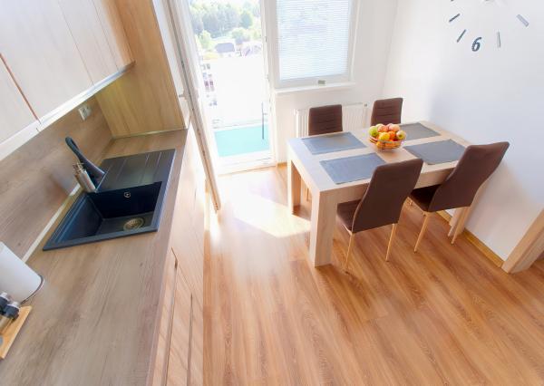 REZERVOVANÝ ! Byt 3+1 (75 m2) s loggiou, ul. E. M. Šoltésovej Sp. Nová Ves