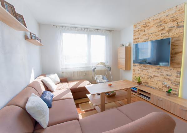 REZERVOVANÝ ! Byt 3+1 (75 m2) s loggiou, ul. E. M. Šoltésovej Sp. Nová Ves