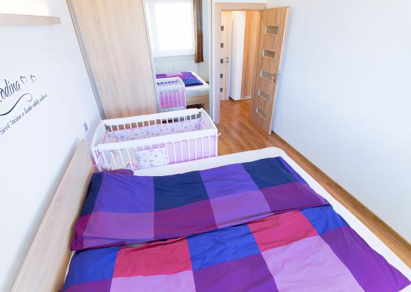 REZERVOVANÝ ! Byt 3+1 (75 m2) s loggiou, ul. E. M. Šoltésovej Sp. Nová Ves