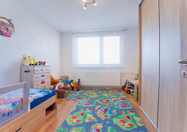 REZERVOVANÝ ! Byt 3+1 (75 m2) s loggiou, ul. E. M. Šoltésovej Sp. Nová Ves