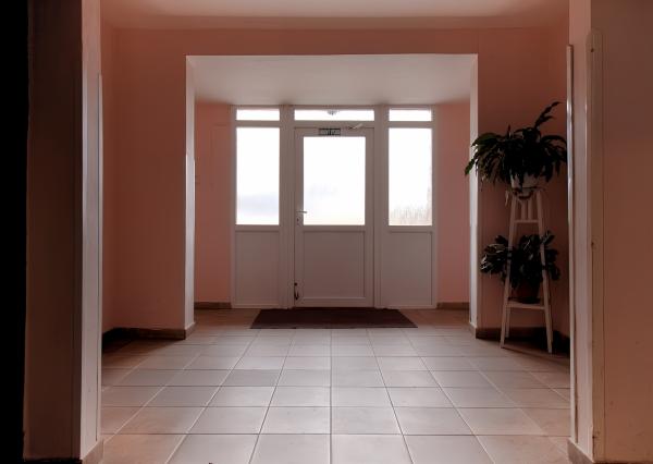 ZNÍŽENÁ CENA ! Byt 2+1 (52 m2) na začiatku sídl. Mier Sp. Nová Ves