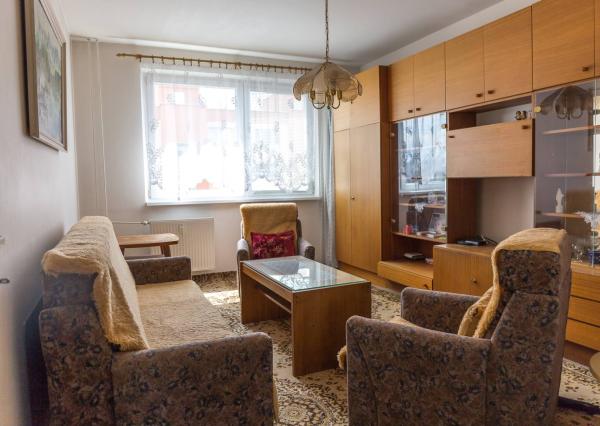 ZNÍŽENÁ CENA! Byt 2+1 s loggiou (54 m2), sídl. Západ I. SNV