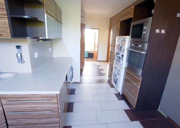 REZERVOVANÝ ! Byt 3+1 (65 m2) ul. Komenského sídl. Mier Sp. Nová Ves