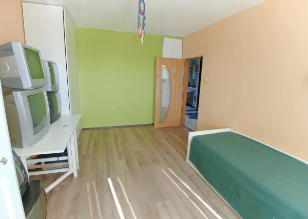 REZERVOVANÝ ! Byt 3+1 (65 m2) ul. Komenského sídl. Mier Sp. Nová Ves