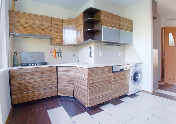 REZERVOVANÝ ! Byt 3+1 (65 m2) ul. Komenského sídl. Mier Sp. Nová Ves