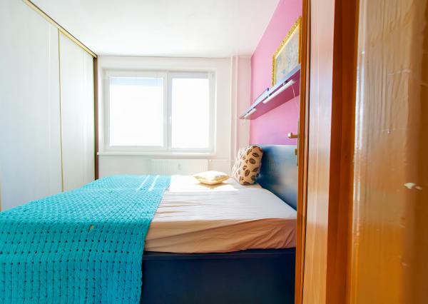 REZERVOVANÝ ! Byt 3+1 (65 m2) ul. Komenského sídl. Mier Sp. Nová Ves