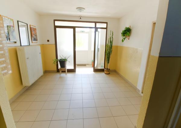 REZERVOVANÝ ! Byt 3+1 (65 m2) ul. Komenského sídl. Mier Sp. Nová Ves