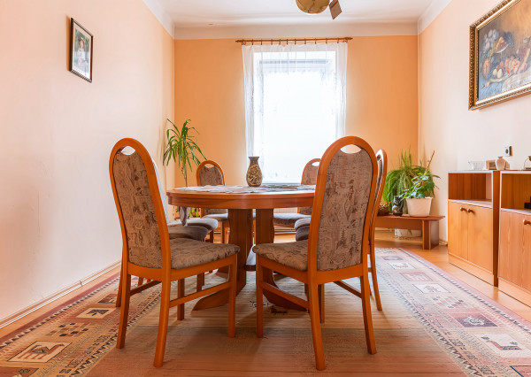 Meštiansky 4-izbový byt (140 m2) Spišská Nová Ves