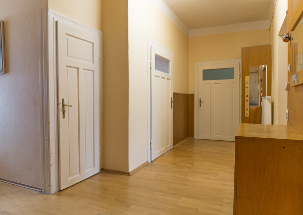 Meštiansky 4-izbový byt (140 m2) Spišská Nová Ves