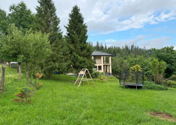 ZREKONŠTRUOVANÝ DVOJPOSCHODOVÝ DOM v obci Hnilčík - ZNÍŽENÁ KÚPNA CENA