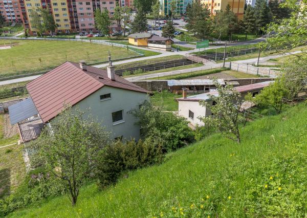 Rodinný dom s veľkým pozemkom (3038 m2) v Levoči