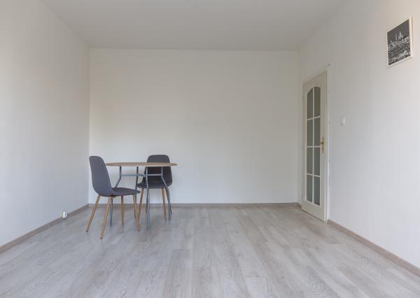 TOP PONUKA! Byt 1+1 (44 m2) s loggiou, sídl. Mier SNV