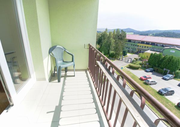 Byt 1+1 (37 m2) s loggiou na sídl. Tarča, Sp. Nová Ves