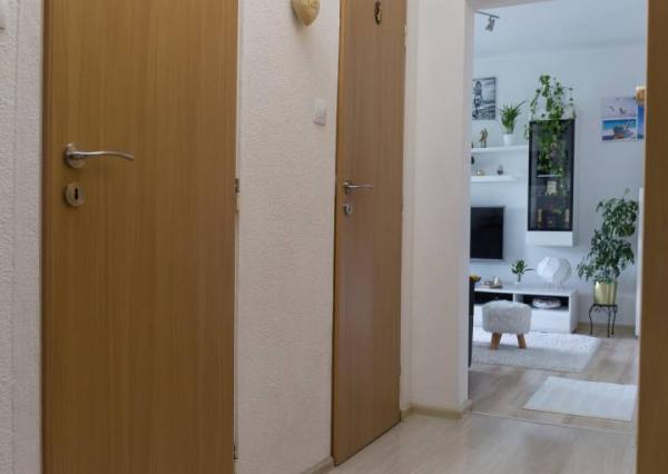 PRENÁJOM! Byt 1+1 (36 m2) loggia, sídl. Tarča SNV