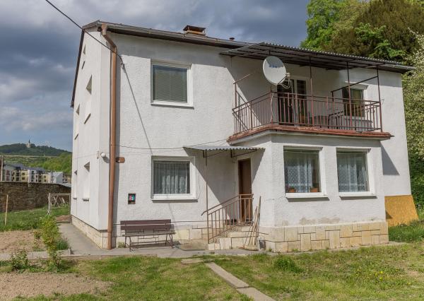 Rodinný dom s veľkým pozemkom (3038 m2) v Levoči