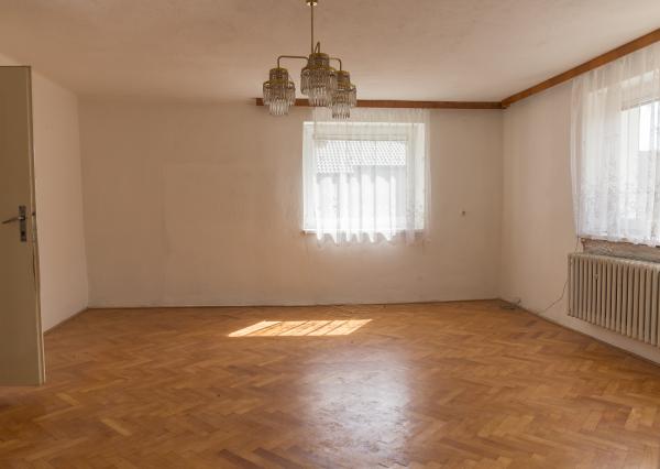 Rodinný dom s veľkým pozemkom (3038 m2) v Levoči