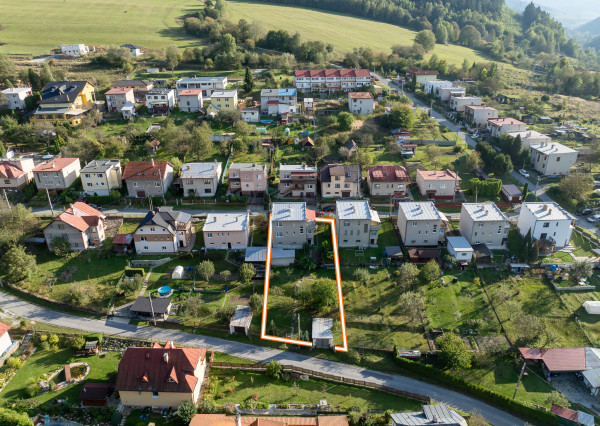 Rodinný dom Krompachy s garážou - Turistická ulica