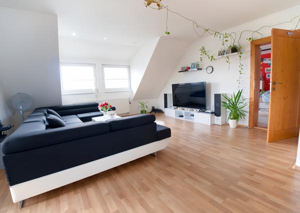 Rodinný dom (654 m2), garáž, altánok, záhrada Smižany