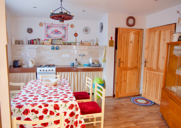 Chalupa s výhľadom na Levočské vrchy