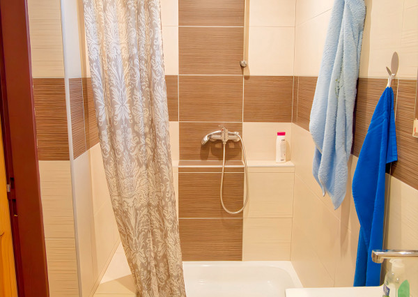 Chalupa s výhľadom na Levočské vrchy