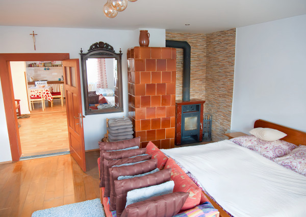 Chalupa s výhľadom na Levočské vrchy