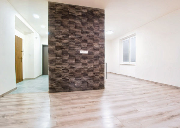 Kompletne rekonštruovaný byt 2+1 v centre mesta SNV