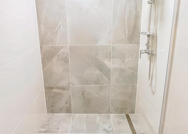 Kompletne rekonštruovaný byt 2+1 v centre mesta SNV