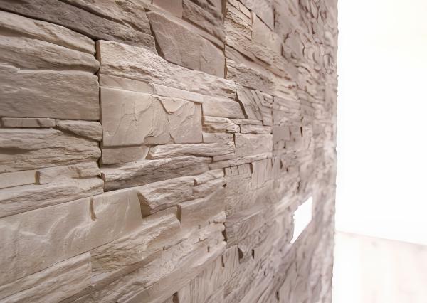 Kompletne rekonštruovaný byt 2+1 v centre mesta SNV