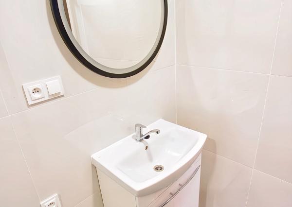 Kompletne rekonštruovaný byt 2+1 v centre mesta SNV