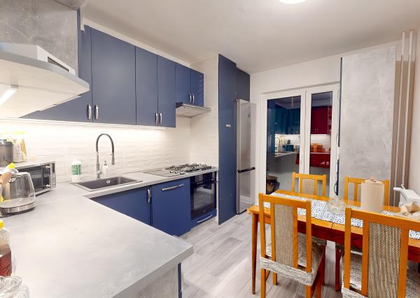 ZNÍŽENÁ CENA! Byt 4+1 s loggiou (86 m2) na sídl. Mier SNV