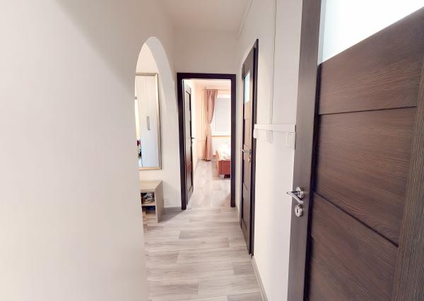 ZNÍŽENÁ CENA! Byt 4+1 s loggiou (86 m2) na sídl. Mier SNV