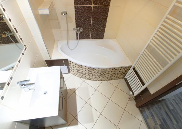 REZERVOVANÝ !Byt 3+1 (80 m2) s loggiou a záhradou, centrum SNV