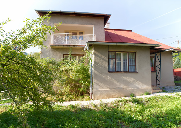 REZERVOVANÉ! Rodinný dom Za sédriou Levoča