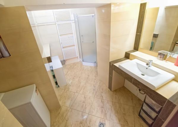 Tehlový byt 3+1 s garážou (125 m2) Sp. Nová Ves