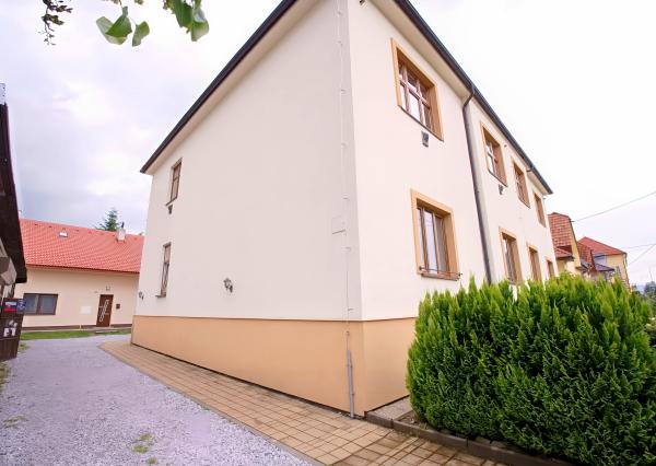 Tehlový byt 3+1 s garážou (125 m2) Sp. Nová Ves