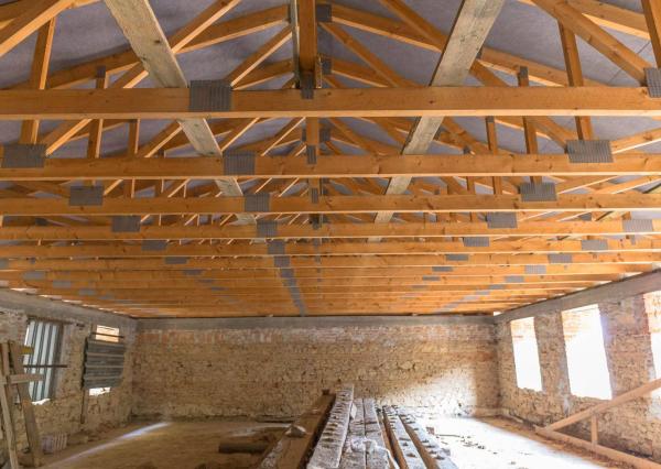 Polyfunkčný objekt, Novoveská Huta