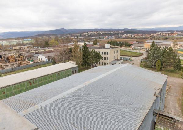 ZNÍŽENÁ CENA! Podnikateľský areál (3,3 ha) neďaleko Košíc