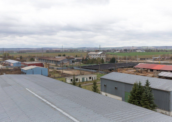 ZNÍŽENÁ CENA! Podnikateľský areál (3,3 ha) neďaleko Košíc