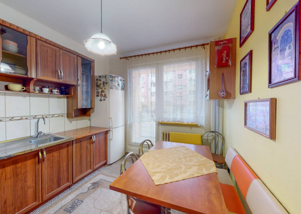 Byt 2+1 s loggiou (54 m2), sídl. Západ I. SNV