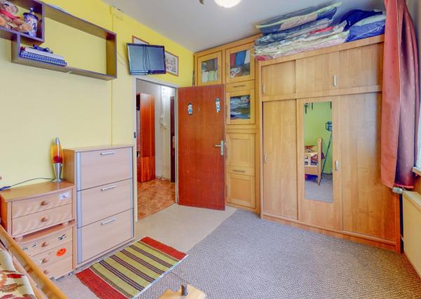 Byt 2+1 s loggiou (54 m2), sídl. Západ I. SNV