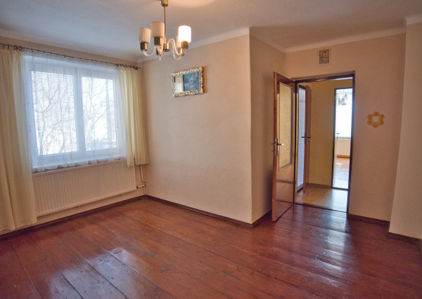 Rodinný dom s veľkým pozemkom v Spišských Vlachoch