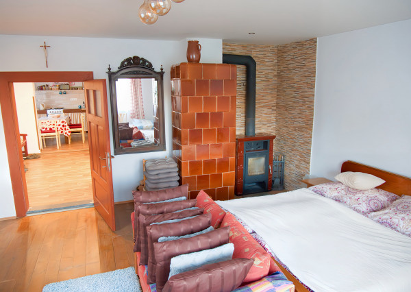 Chalupa s výhľadom na Levočské vrchy