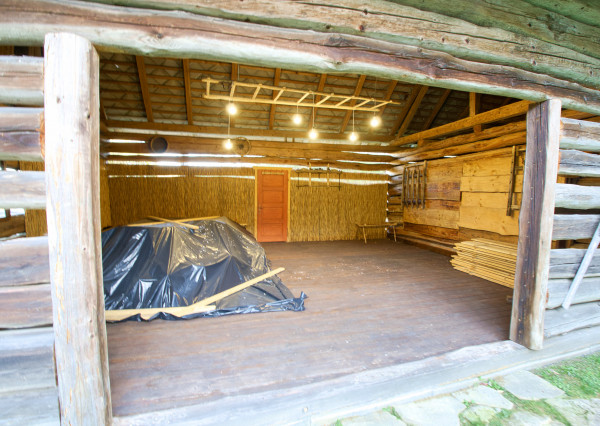 Chalupa s výhľadom na Levočské vrchy