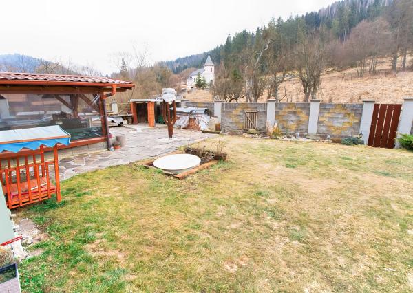 RD s penziónom v rekreačnej oblasti Hnilčík SKI Mraznica