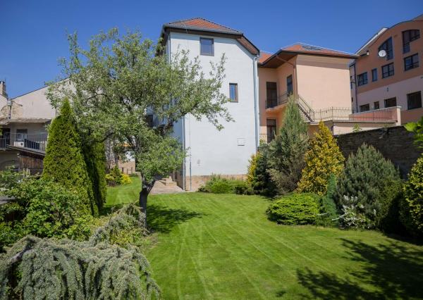 REZERVOVANÝ! Polyfunkčný meštiansky dom, centrum Levoča