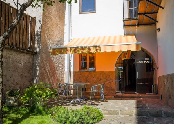 REZERVOVANÝ! Polyfunkčný meštiansky dom, centrum Levoča